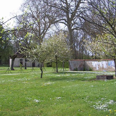 Le Chateau De Bressey & Son Orangerie Exteriér fotografie