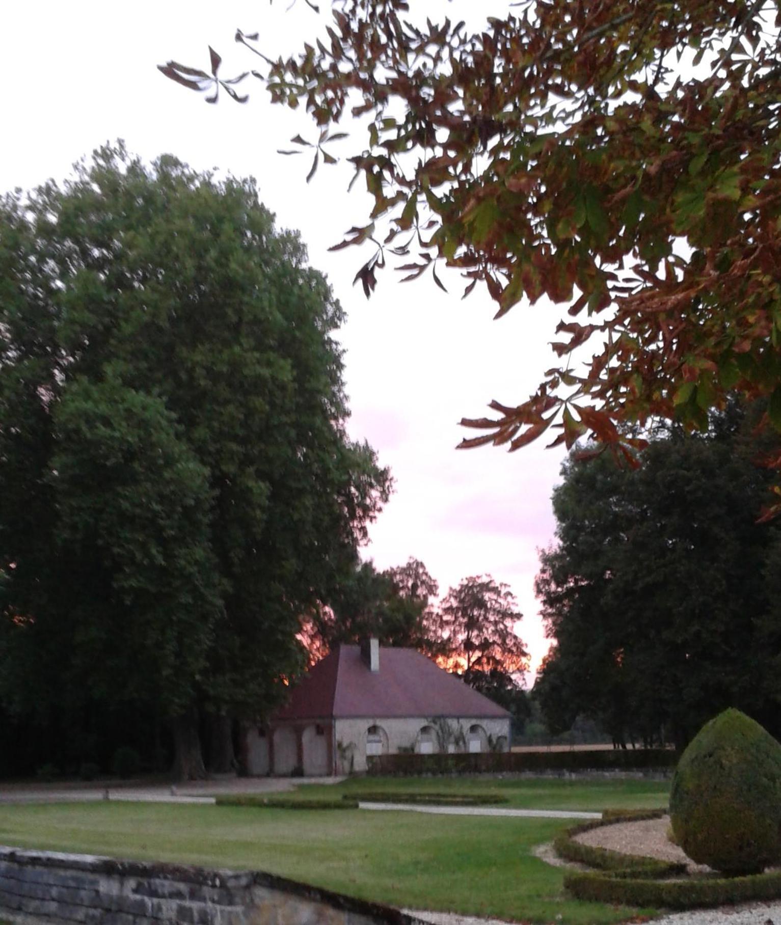 Le Chateau De Bressey & Son Orangerie Exteriér fotografie