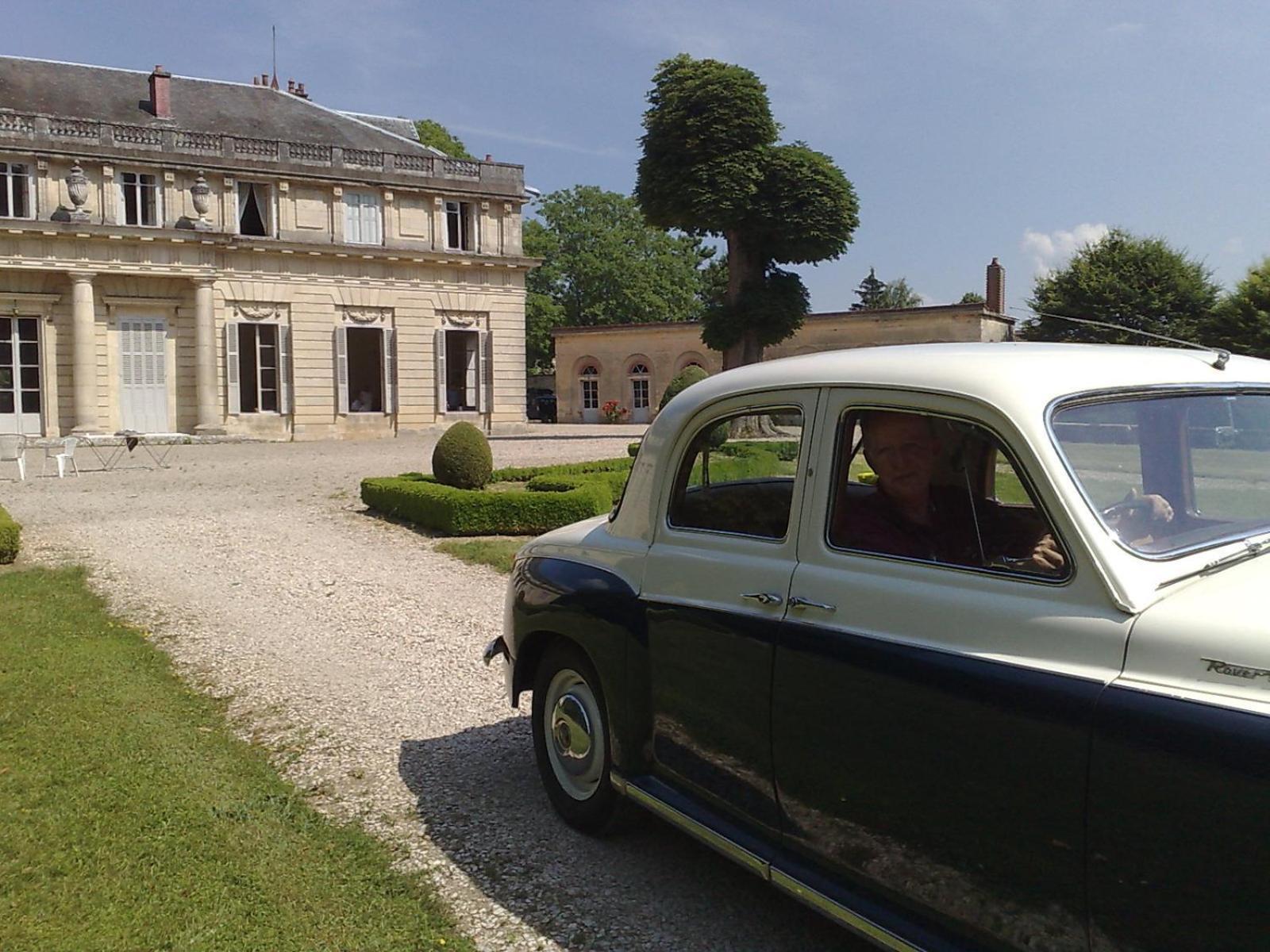 Le Chateau De Bressey & Son Orangerie Exteriér fotografie